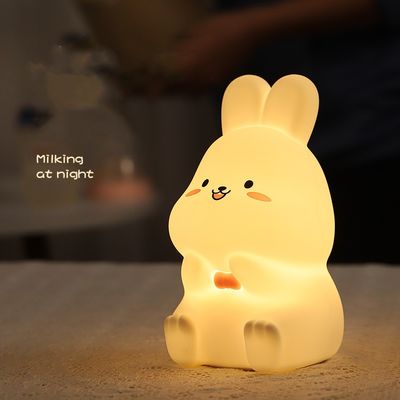 1.2738 แม่พิมพ์ฉีดพลาสติกกระต่ายซิลิโคนห้องนอน Patting Night Lamp