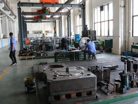 อลูมิเนียม Die Casting ต้นหม้อฉีด ต้นหม้อว่างที่มีเทคโนโลยี Plating